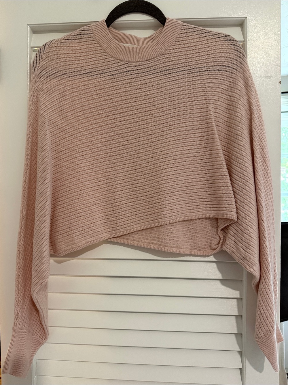 Aritzia Wilfred Pink Cropped Sweater S